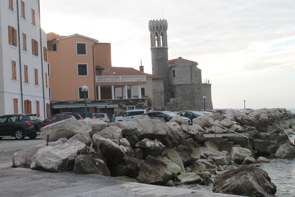 Piran Punta Beach Apartment Dış mekan fotoğraf